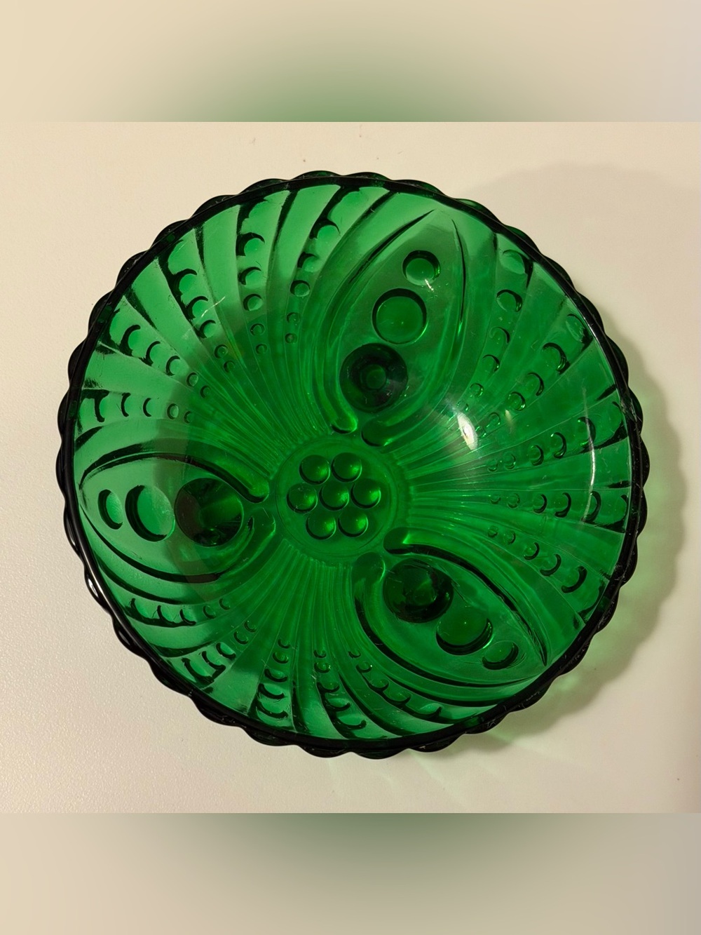 Vintage Anchor Hocking Burple Forest Green Glass Serving Bowl MCM Emerald Green